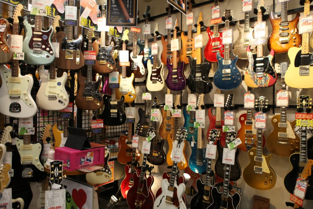 クロサワ楽器吉他山